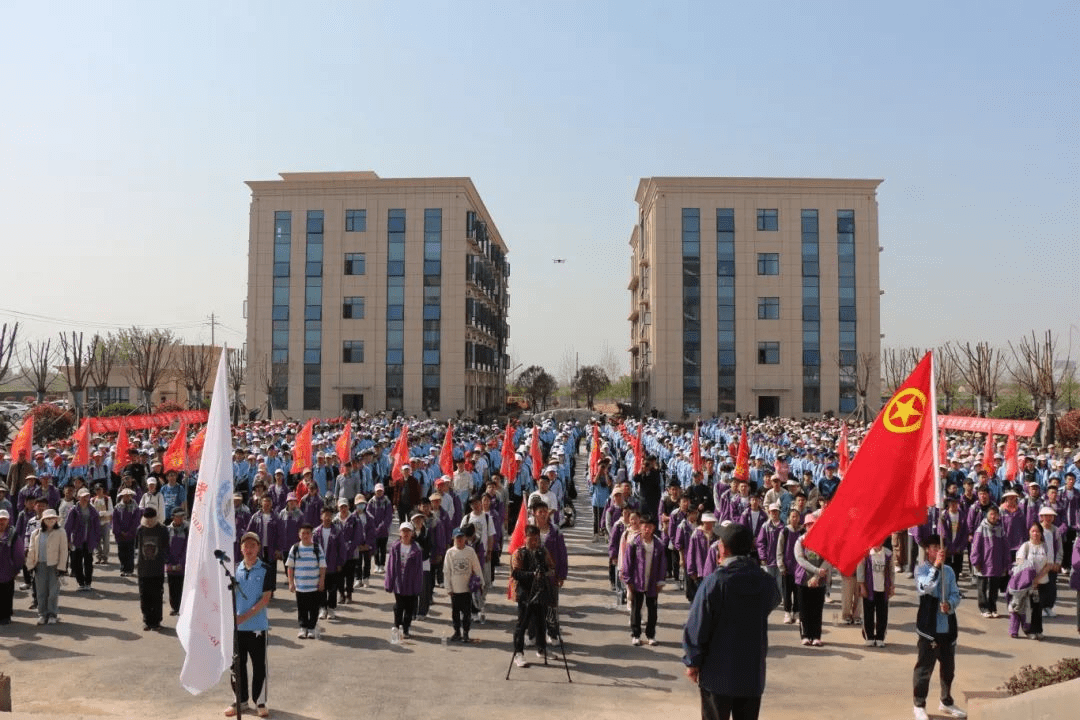 灌云高級中學師生來江蘇科洛吉研學